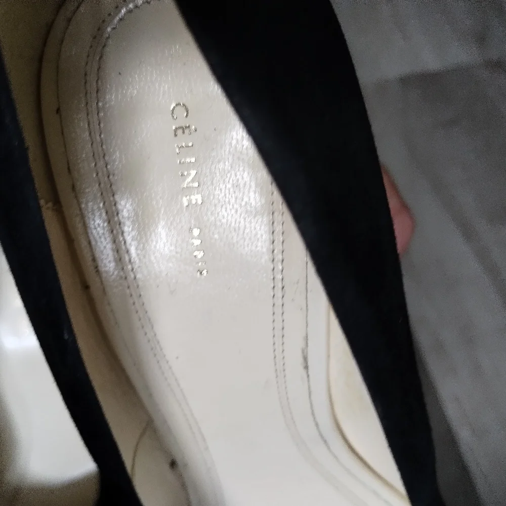 Celine Black Suede Pumps 9 - Picture 8 of 11